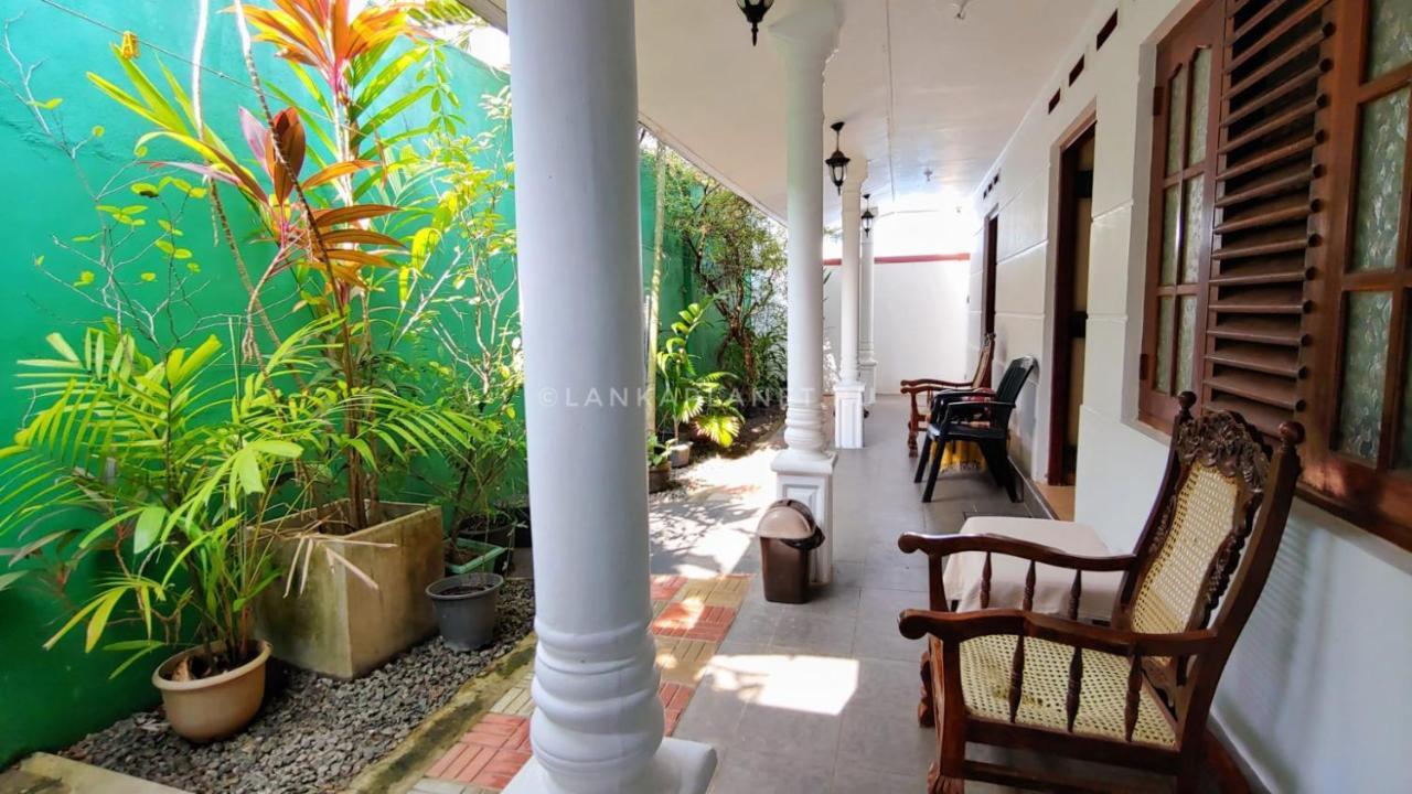 Twin Palms Mirissa Exterior foto